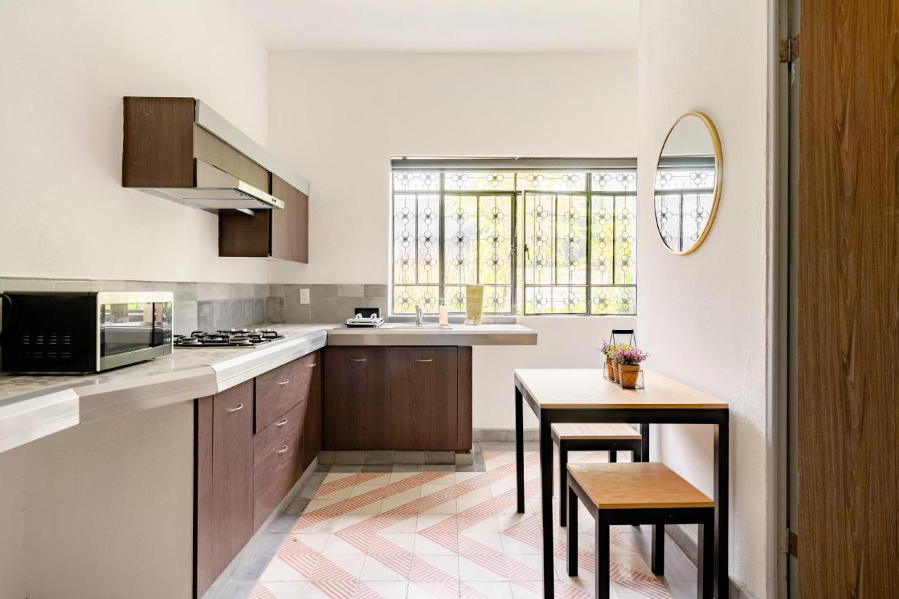 ホテル Casa Mateo グアダラハラ エクステリア 写真