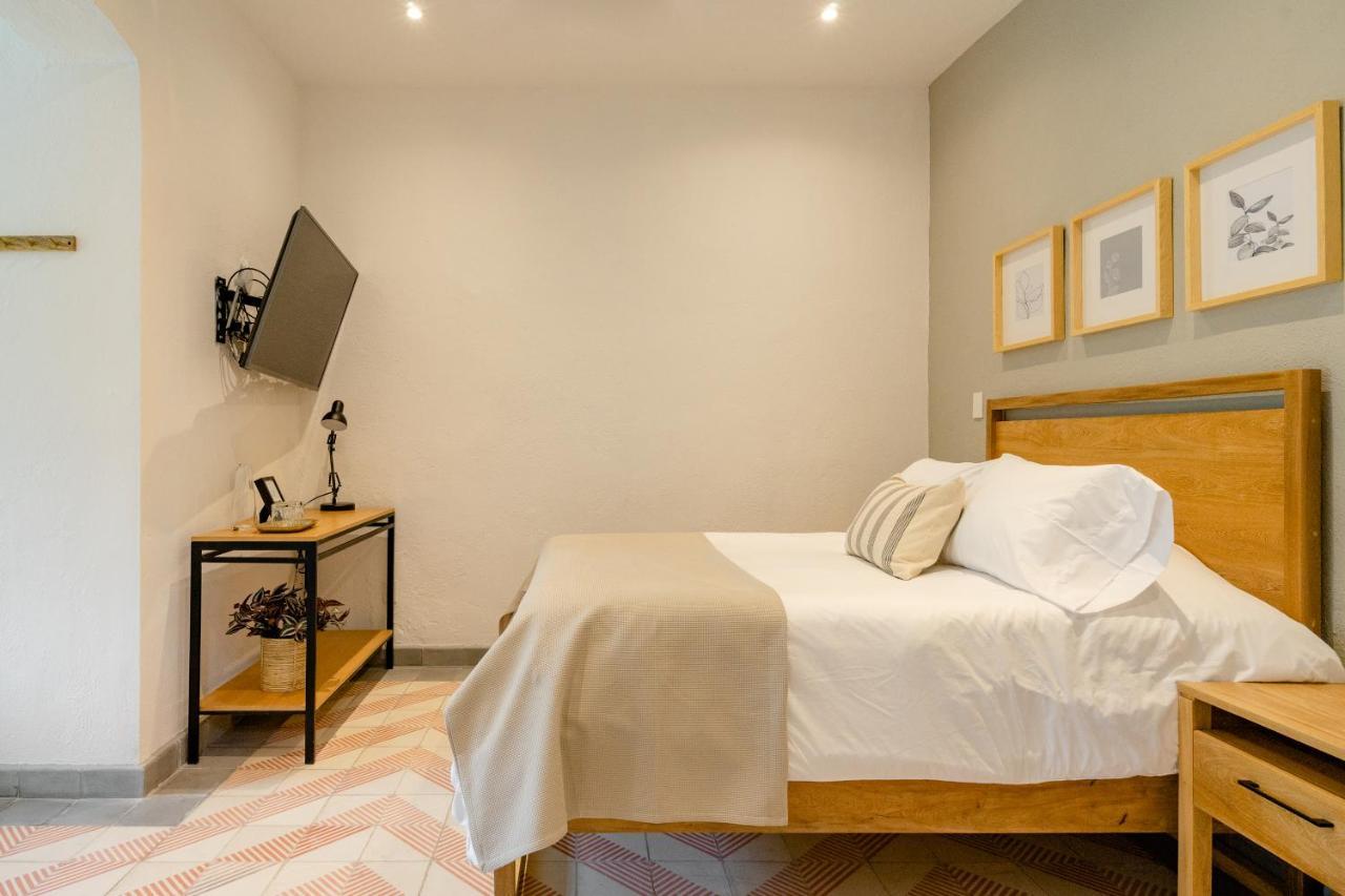 ホテル Casa Mateo グアダラハラ エクステリア 写真