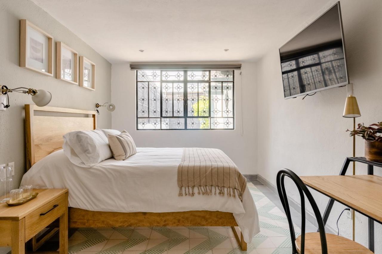 ホテル Casa Mateo グアダラハラ エクステリア 写真